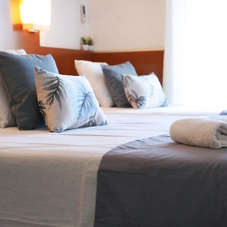 Hostal Can Gil Pineda de Mar Zewnętrze zdjęcie