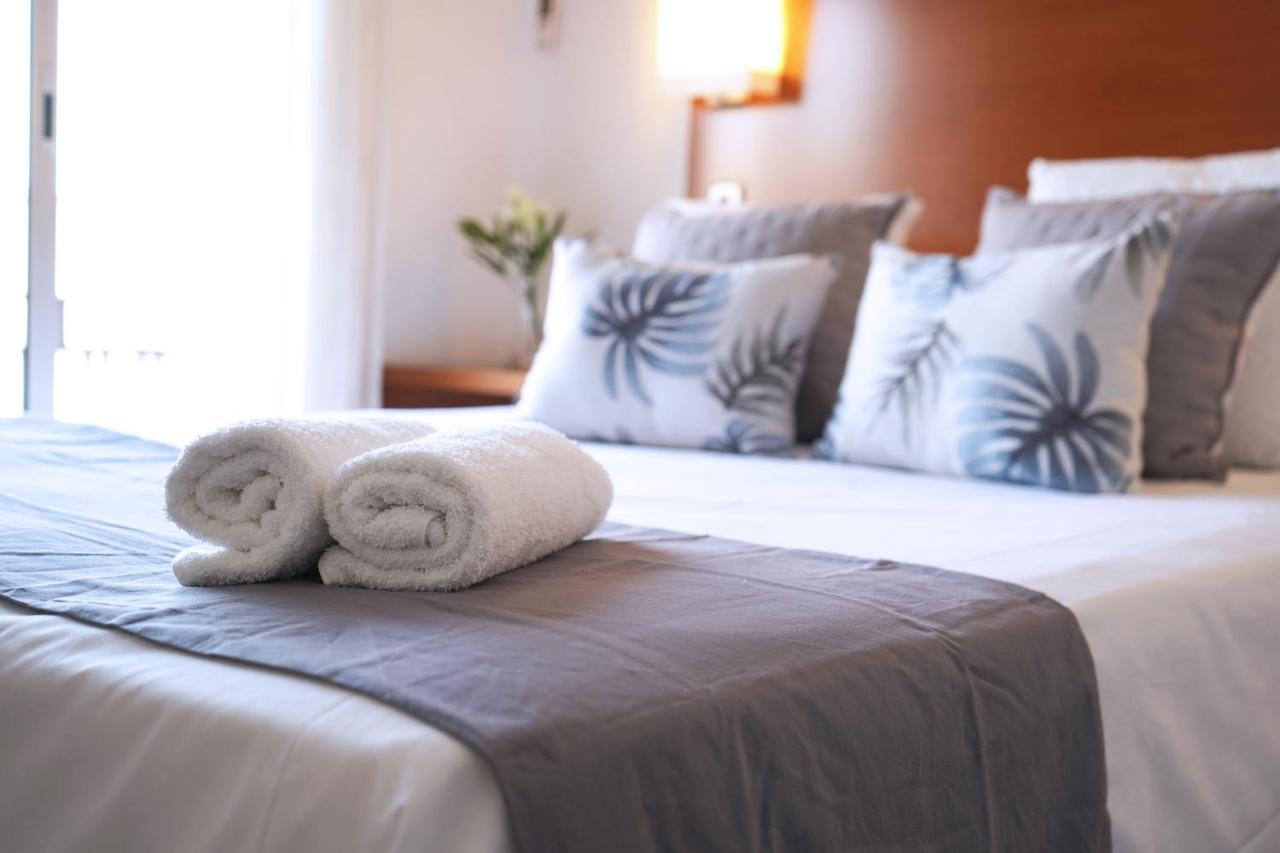 Hostal Can Gil Pineda de Mar Zewnętrze zdjęcie