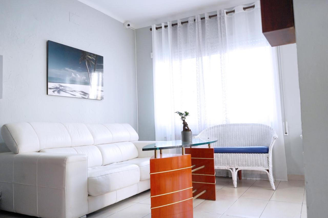 Hostal Can Gil Pineda de Mar Zewnętrze zdjęcie